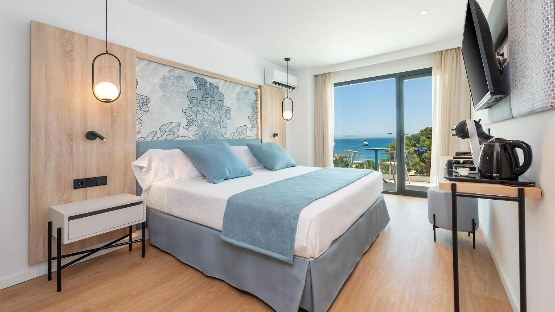 Hotel Palia Tropico Playa Palma Nova  Spain